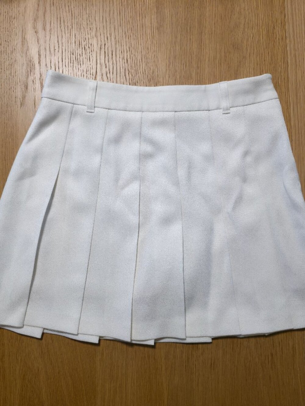 GU Japan White/Ivory Pleated Mini Tennis Skort Women's Size Medium (Japan Size)